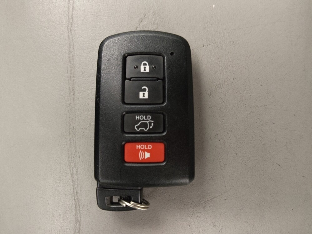 2018 Toyota Highlander in Albuquerque, NM 87113 - 18132254 32