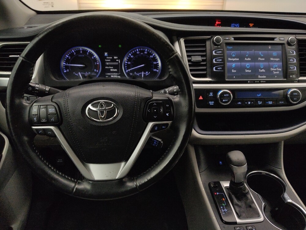 2018 Toyota Highlander in Albuquerque, NM 87113 - 18132254 22