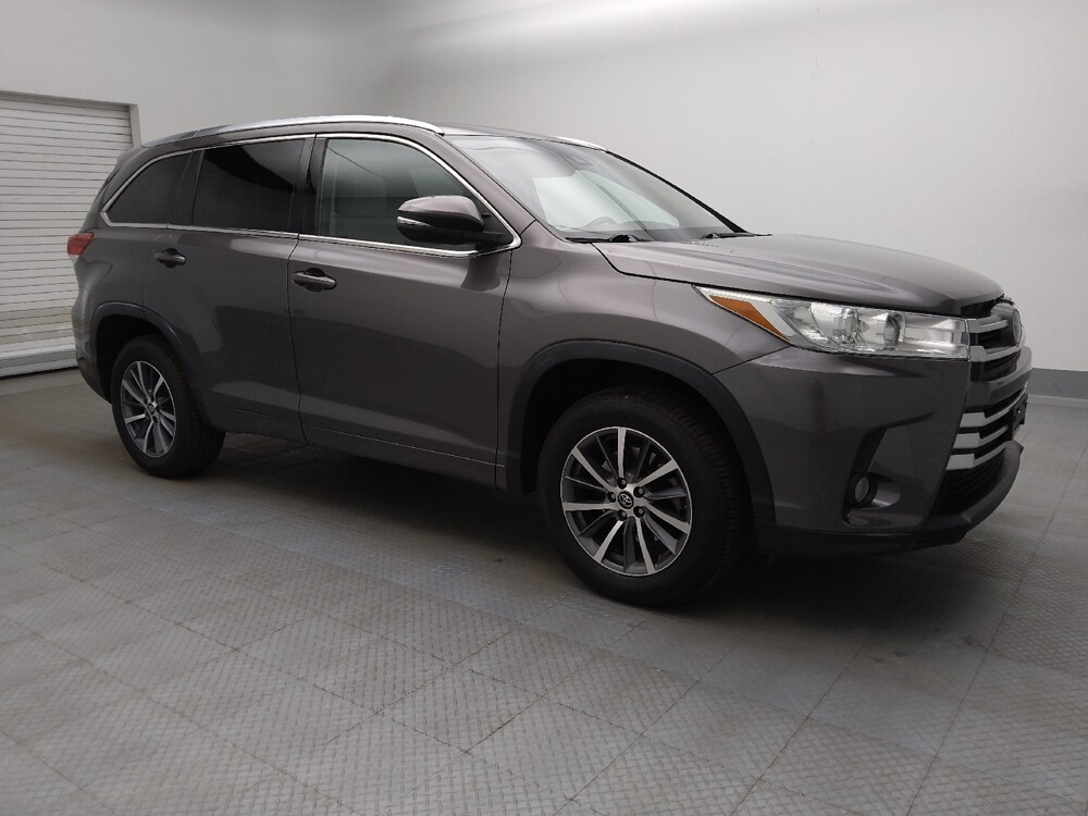 2018 Toyota Highlander in Albuquerque, NM 87113 - 18132254 11