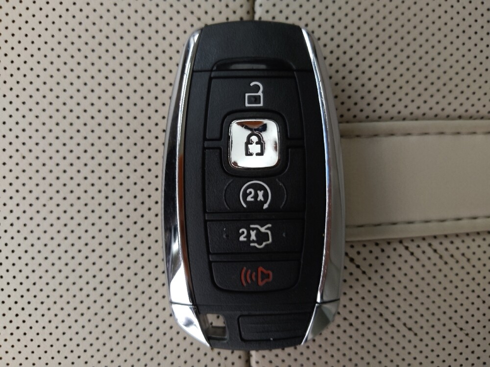 2018 Lincoln MKZ in Albuquerque, NM 87123 - 18132261 32