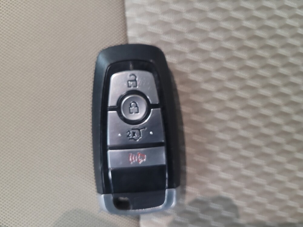 2022 Ford Explorer in Memphis, TN 38115 - 18132271 32