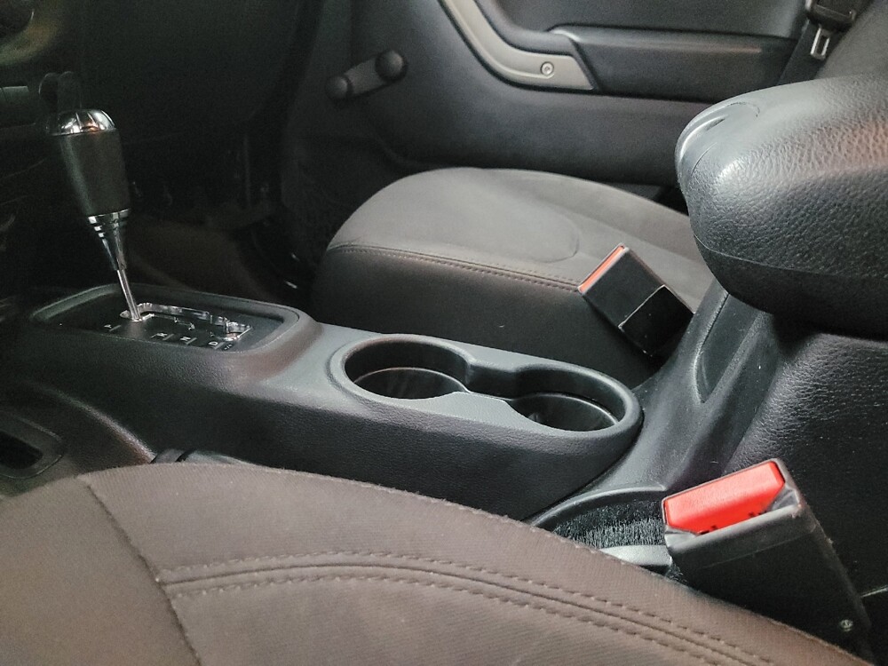 2016 Jeep Wrangler in Memphis, TN 38128 - 18132283 26