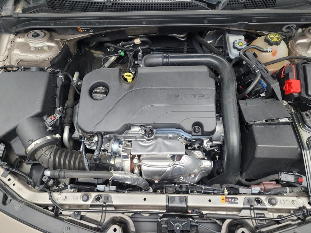 2022 Chevrolet Malibu in Memphis, TN 38115 - 18132284 30