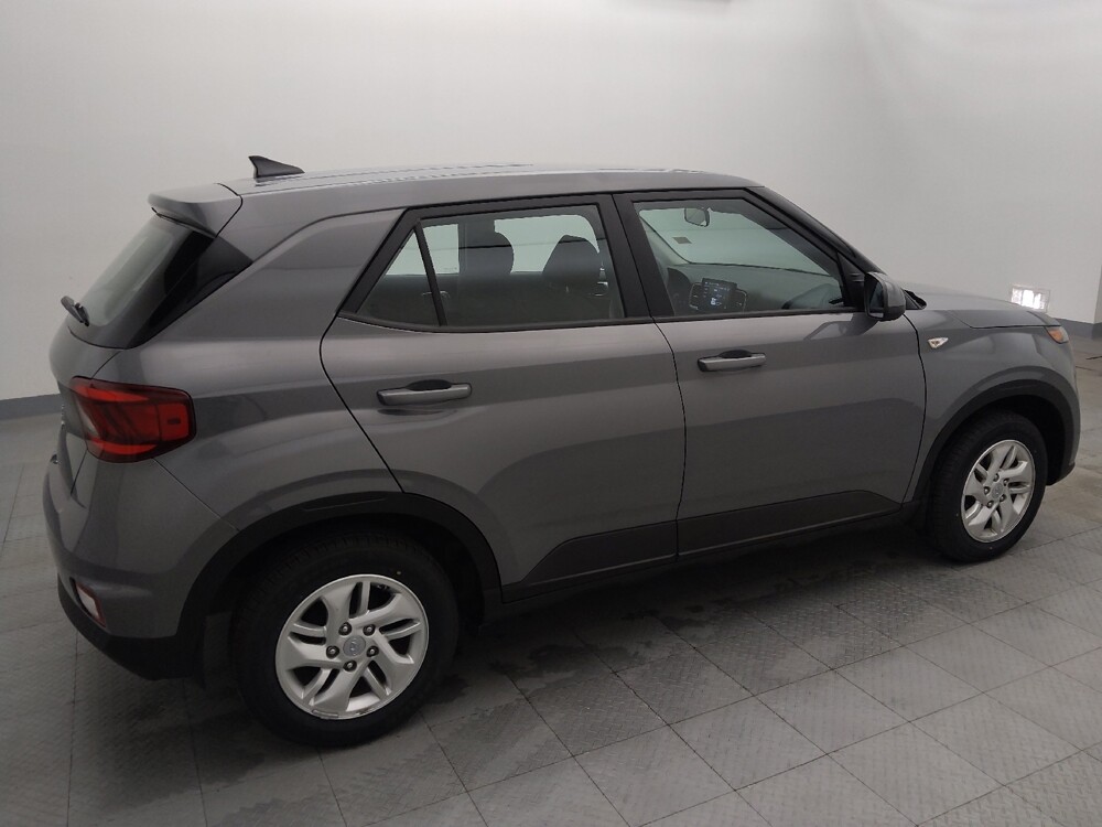 2022 Hyundai Venue in Houston, TX 77074 - 18132306 10