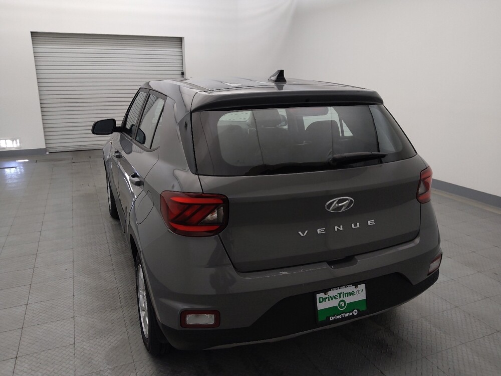 2022 Hyundai Venue in Houston, TX 77074 - 18132306 6