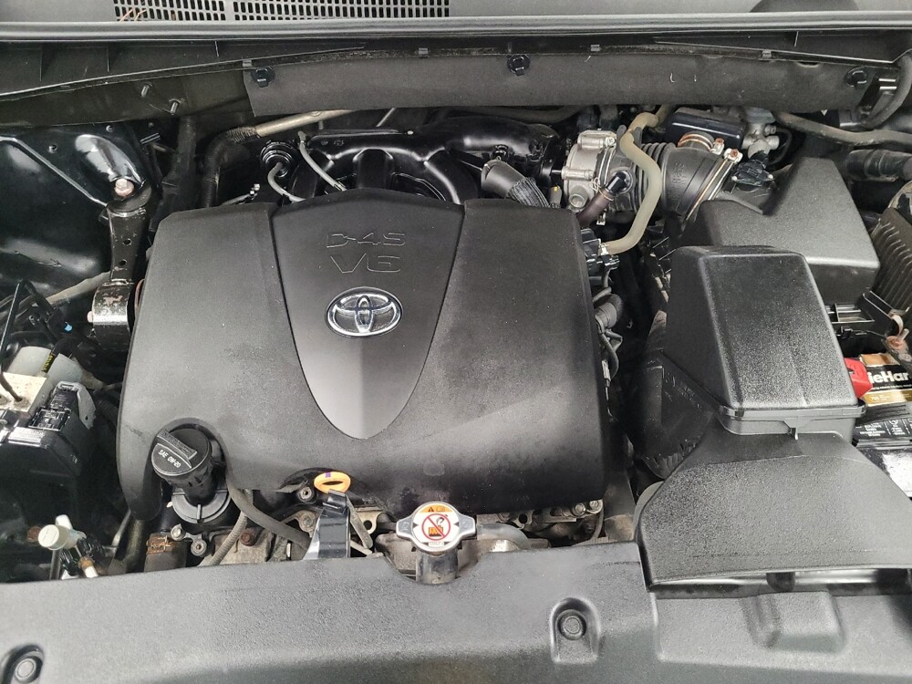 2019 Toyota Highlander in Houston, TX 77034 - 18132308 30