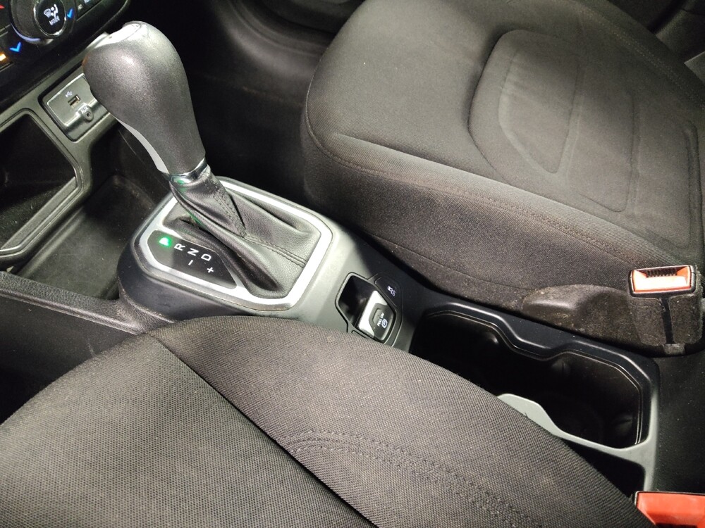 2020 Jeep Renegade in Houston, TX 77060 - 18132313 26