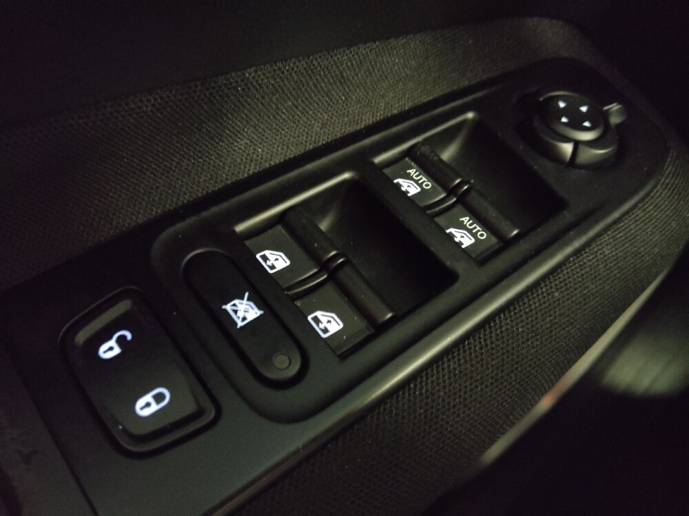 2020 Jeep Renegade in Houston, TX 77060 - 18132313 27