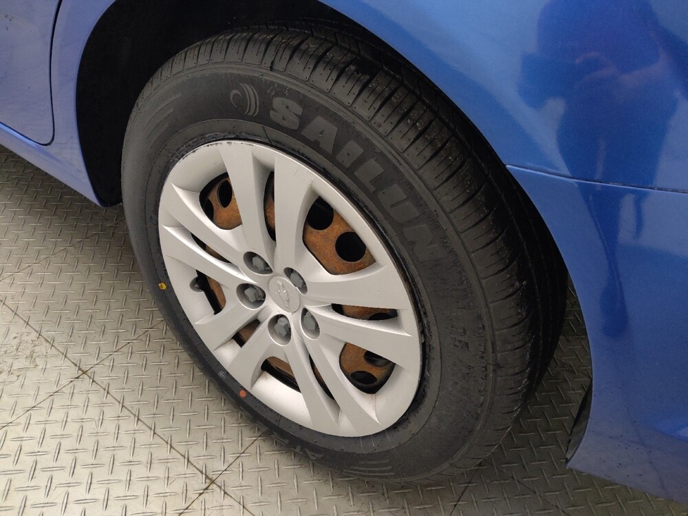 2017 Chevrolet Sonic in Round Rock, TX 78664 - 18132316 31