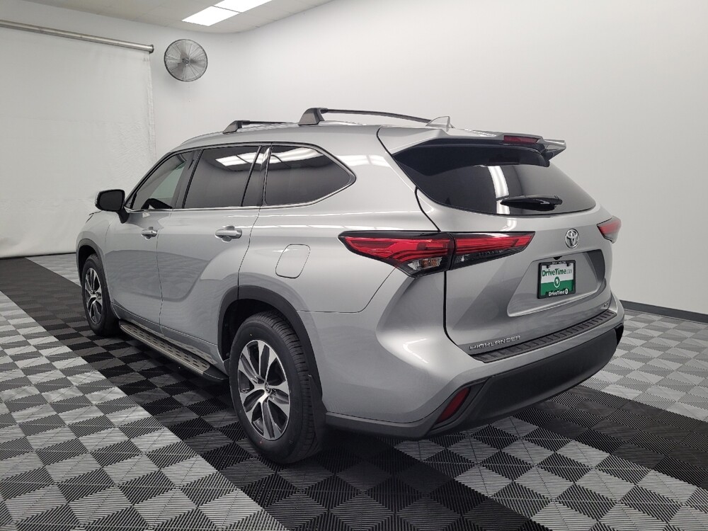 2021 Toyota Highlander in Houston, TX 77034 - 18132324 5