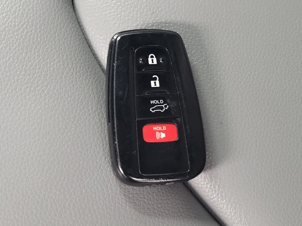 2021 Toyota Highlander in Houston, TX 77034 - 18132324 32