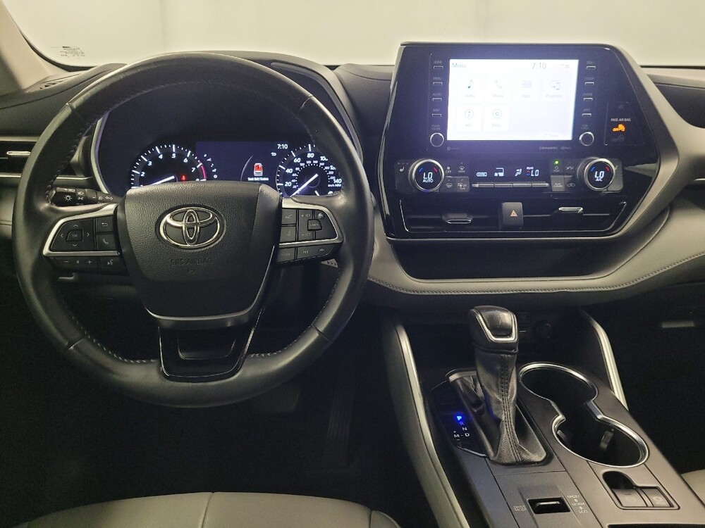 2021 Toyota Highlander in Houston, TX 77034 - 18132324 22