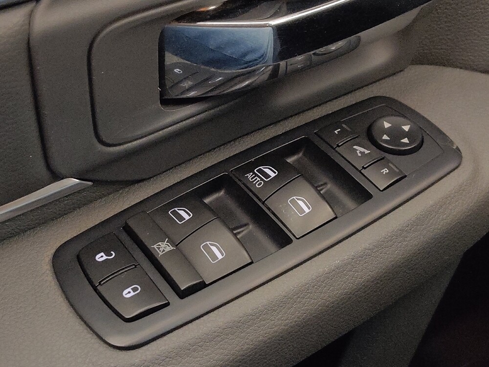 2017 RAM 1500 in Houston, TX 77060 - 18132325 27