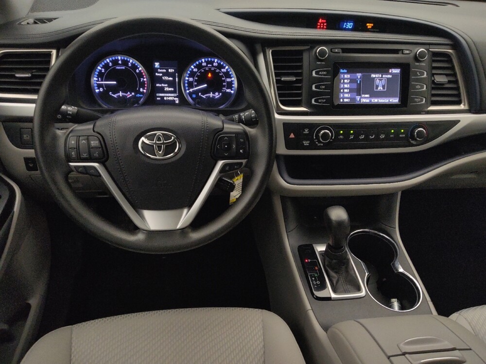 2019 Toyota Highlander in Live Oak, TX 78233 - 18132327 22