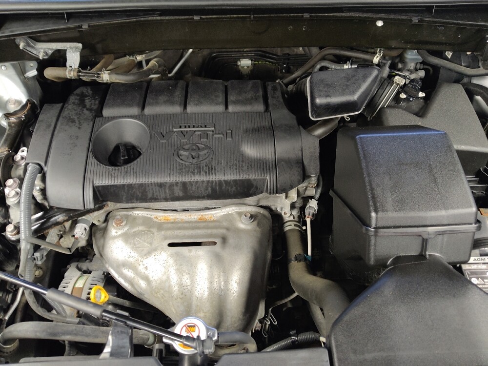 2019 Toyota Highlander in Live Oak, TX 78233 - 18132327 30