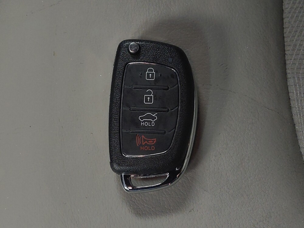 2017 Hyundai Sonata in Live Oak, TX 78233 - 18132328 32