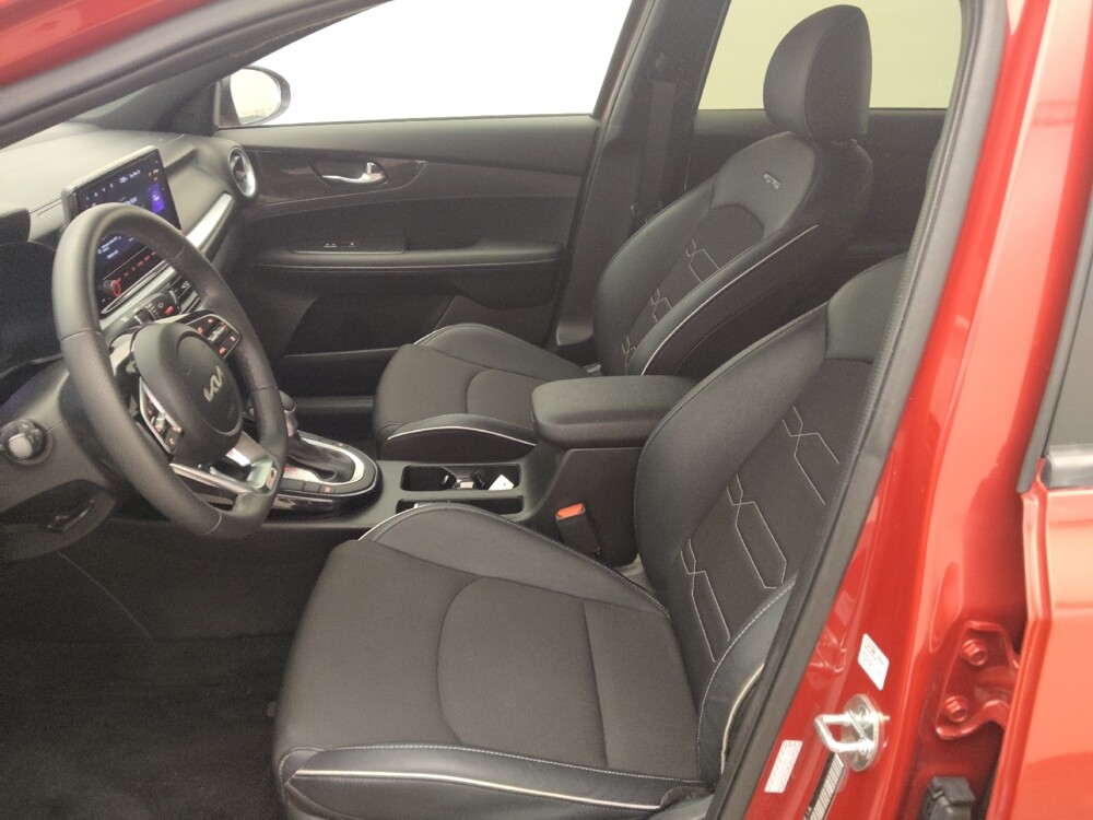 2024 Kia Forte in Houston, TX 77034 - 18132332 17