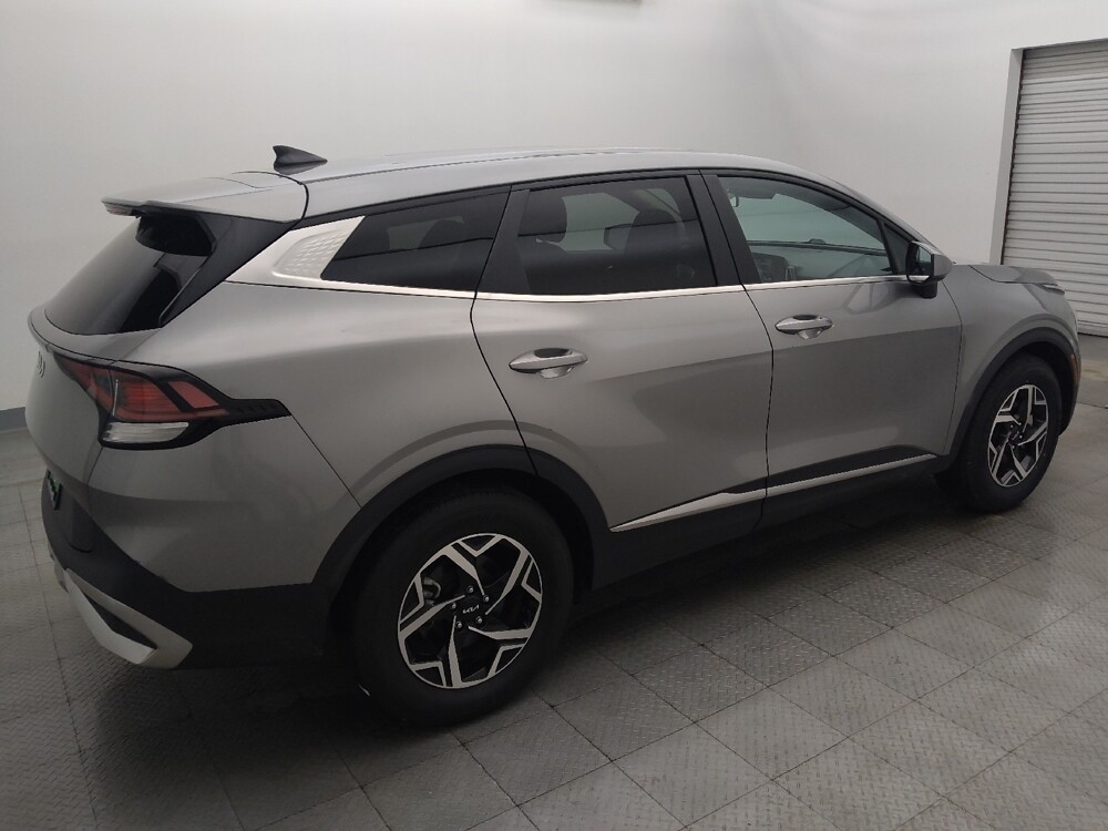 2023 Kia Sportage in Live Oak, TX 78233 - 18132333 10