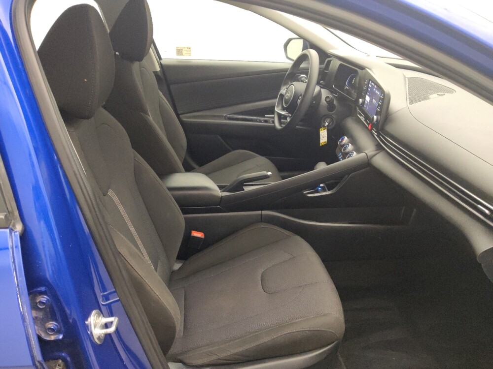 2025 Hyundai Elantra in Houston, TX 77034 - 18132334 21
