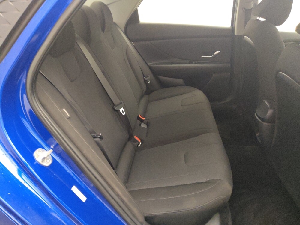 2025 Hyundai Elantra in Houston, TX 77034 - 18132334 19