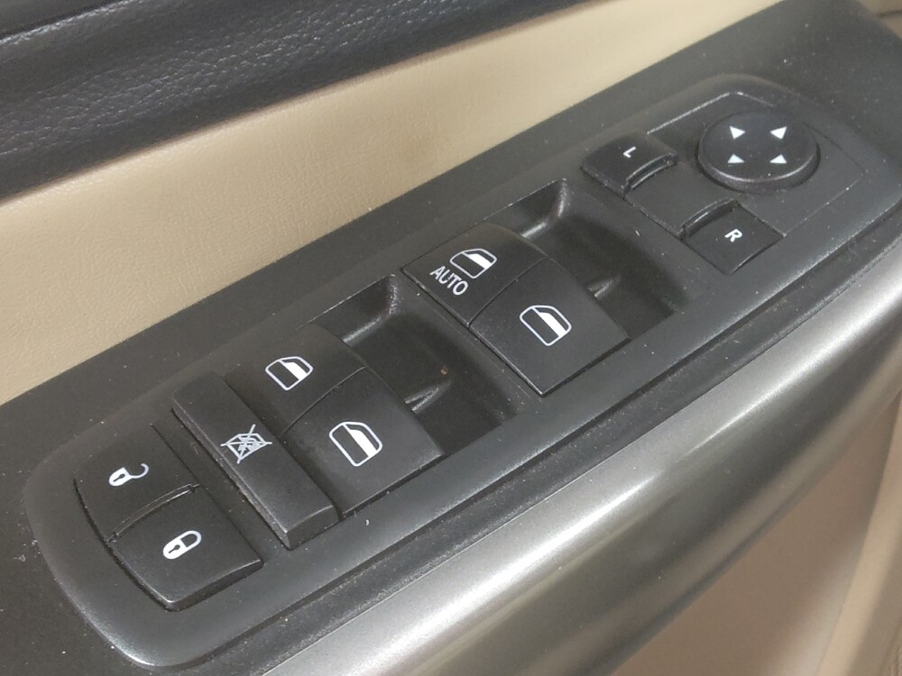 2019 Jeep Cherokee in Temple, TX 76502 - 18132336 27