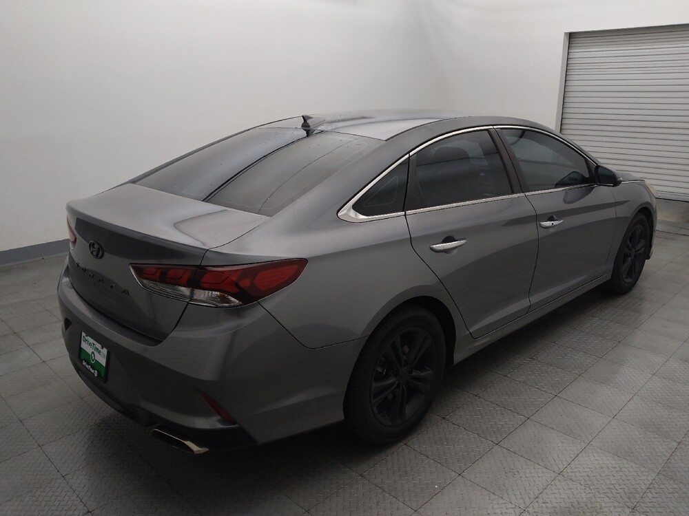 2018 Hyundai Sonata in Houston, TX 77060 - 18132340 9