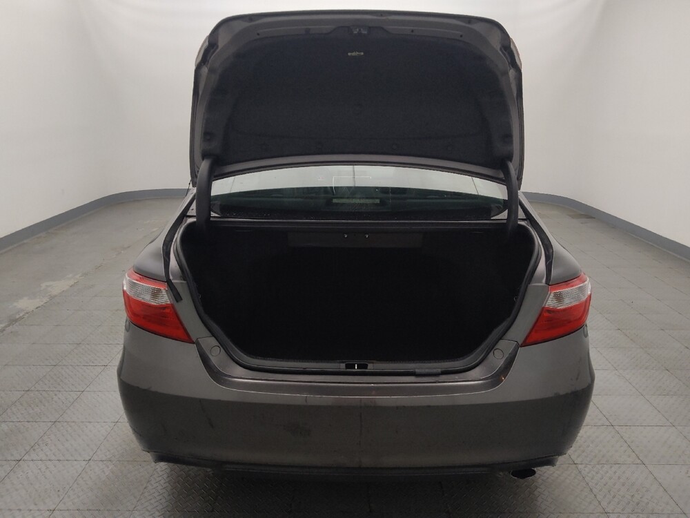 2016 Toyota Camry in Houston, TX 77060 - 18132344 29