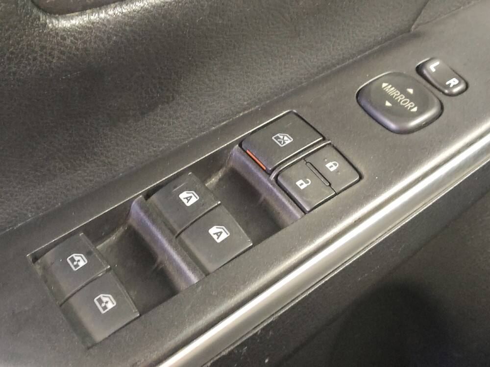 2016 Toyota Camry in Houston, TX 77060 - 18132344 27