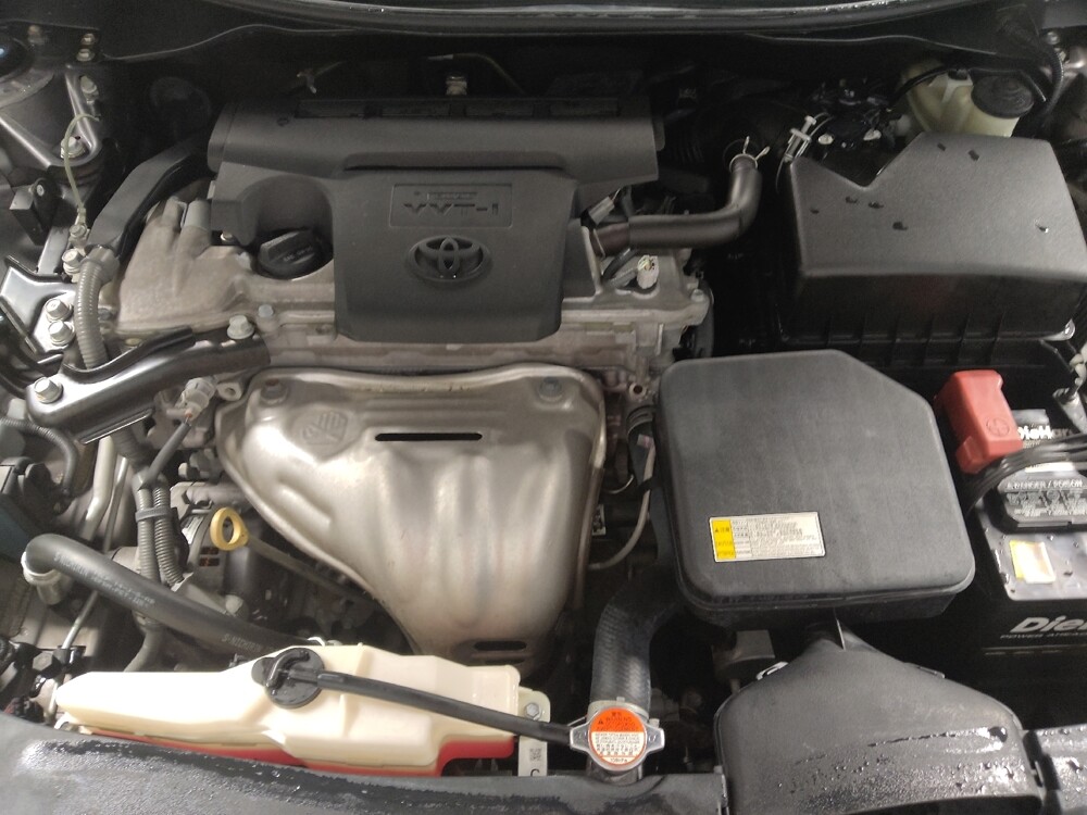 2016 Toyota Camry in Houston, TX 77060 - 18132344 30