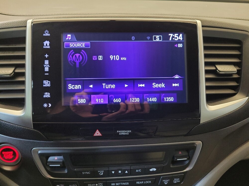 2017 Honda Pilot in Columbus, OH 43228 - 18132353 25