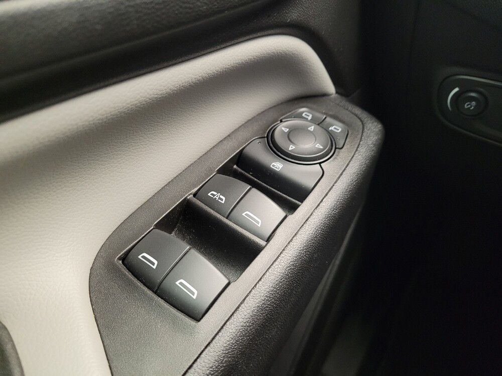 2022 Chevrolet Equinox in Cincinnati, OH 45255 - 18132362 27