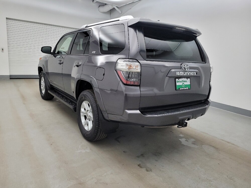 2017 Toyota 4Runner in Cincinnati, OH 45255 - 18132363 5