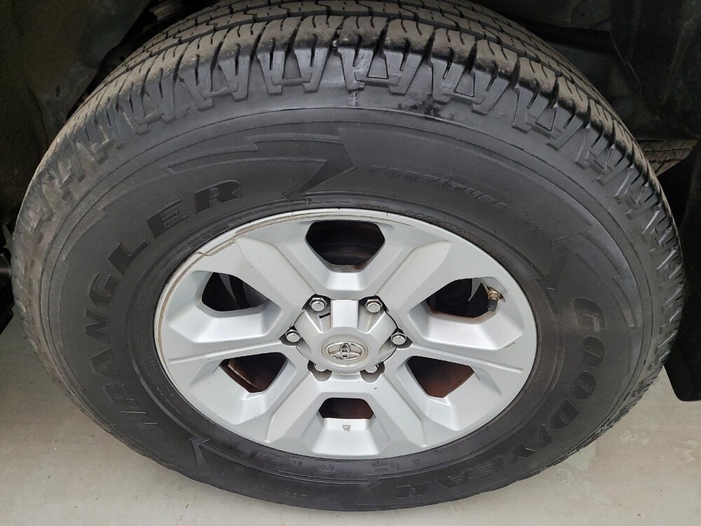 2017 Toyota 4Runner in Cincinnati, OH 45255 - 18132363 31