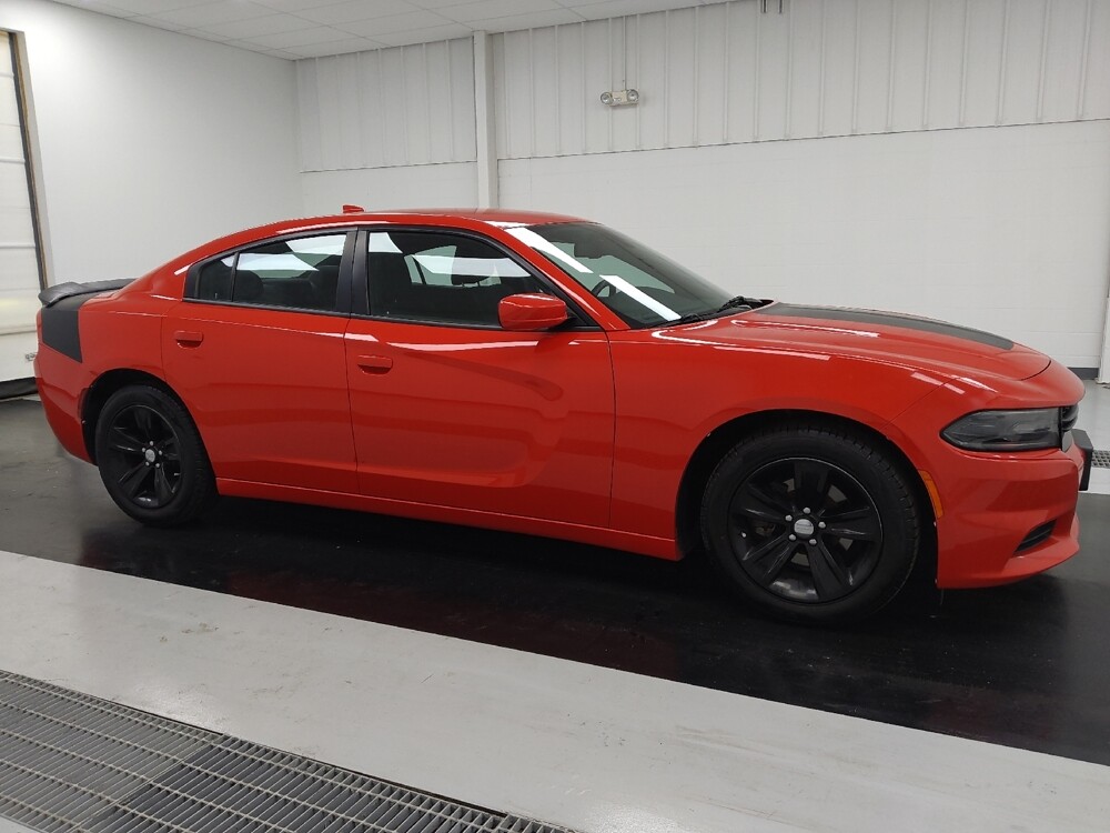 2017 Dodge Charger in St. Louis, MO 63136 - 18132367 11