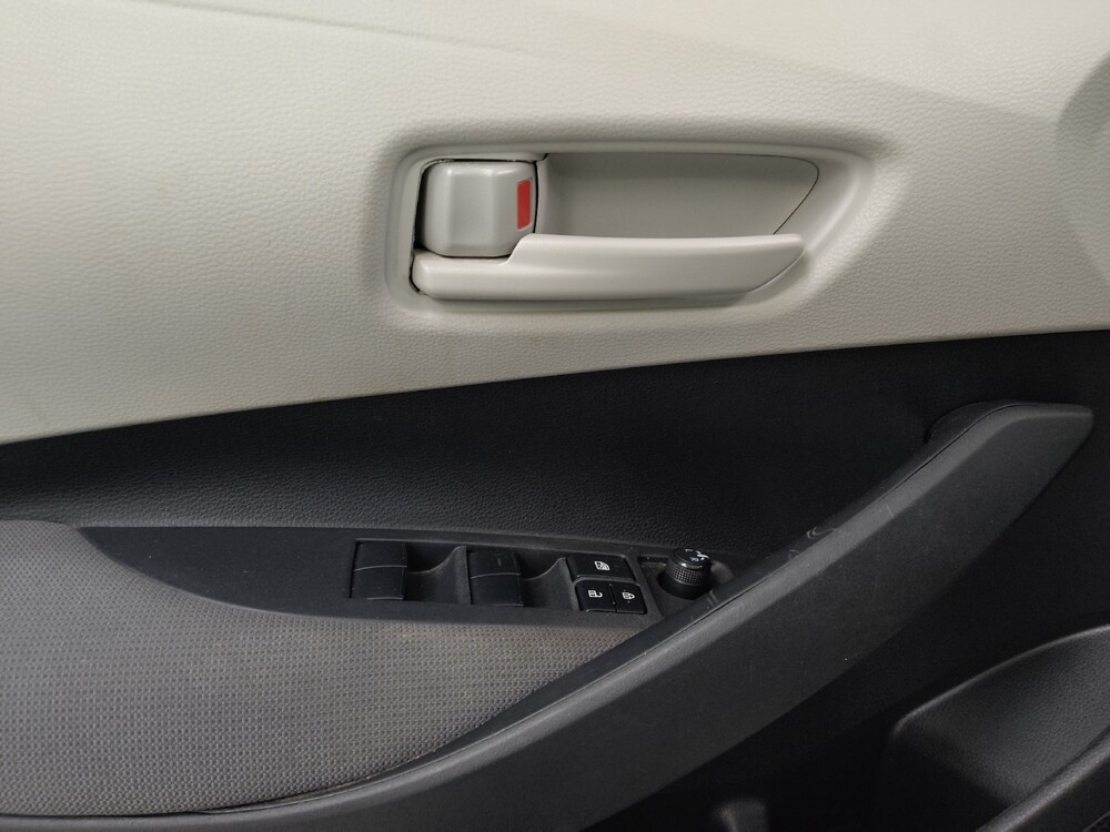 2024 Toyota Corolla in St. Louis, MO 63125 - 18132368 27