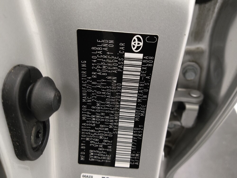 2024 Toyota Corolla in St. Louis, MO 63125 - 18132368 33