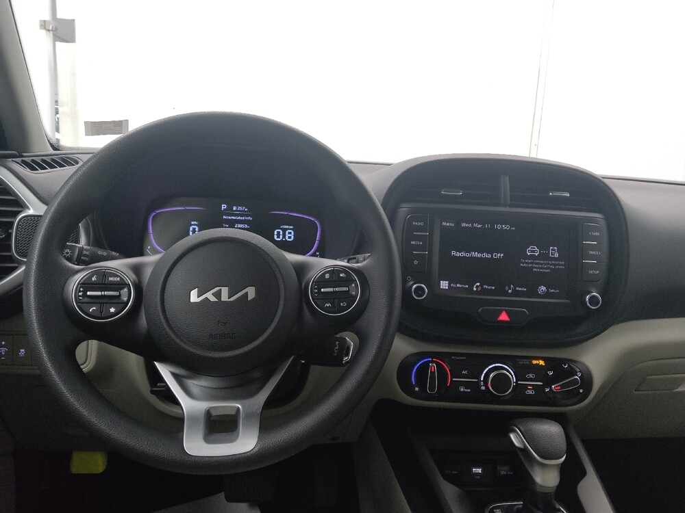 2023 Kia Soul in St. Louis, MO 63125 - 18132370 22