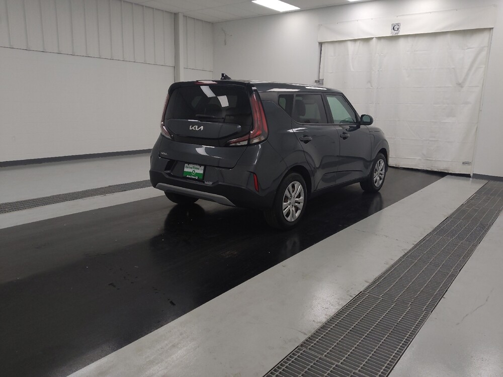 2023 Kia Soul in St. Louis, MO 63125 - 18132370 9