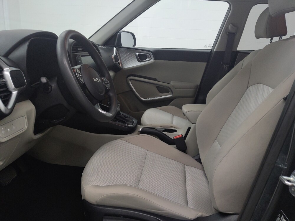 2023 Kia Soul in St. Louis, MO 63125 - 18132370 17