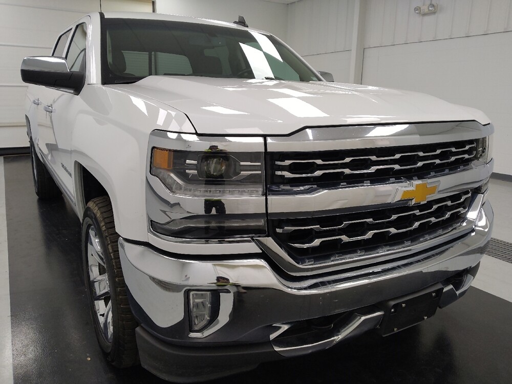 2018 Chevrolet Silverado 1500 in St. Louis, MO 63125 - 18132372 14