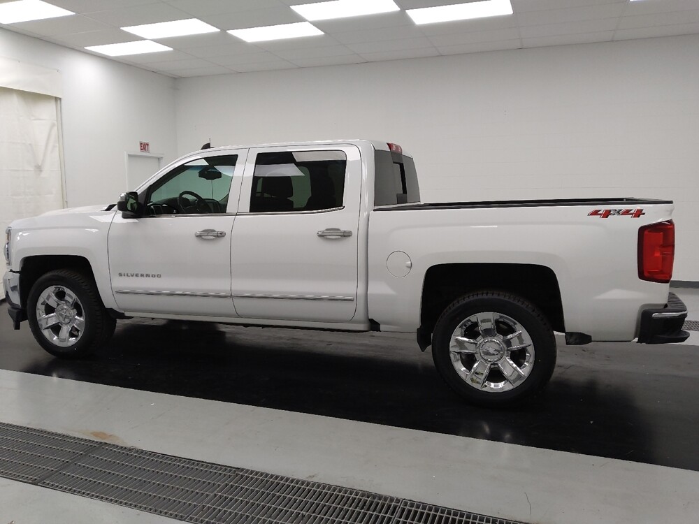 2018 Chevrolet Silverado 1500 in St. Louis, MO 63125 - 18132372 3