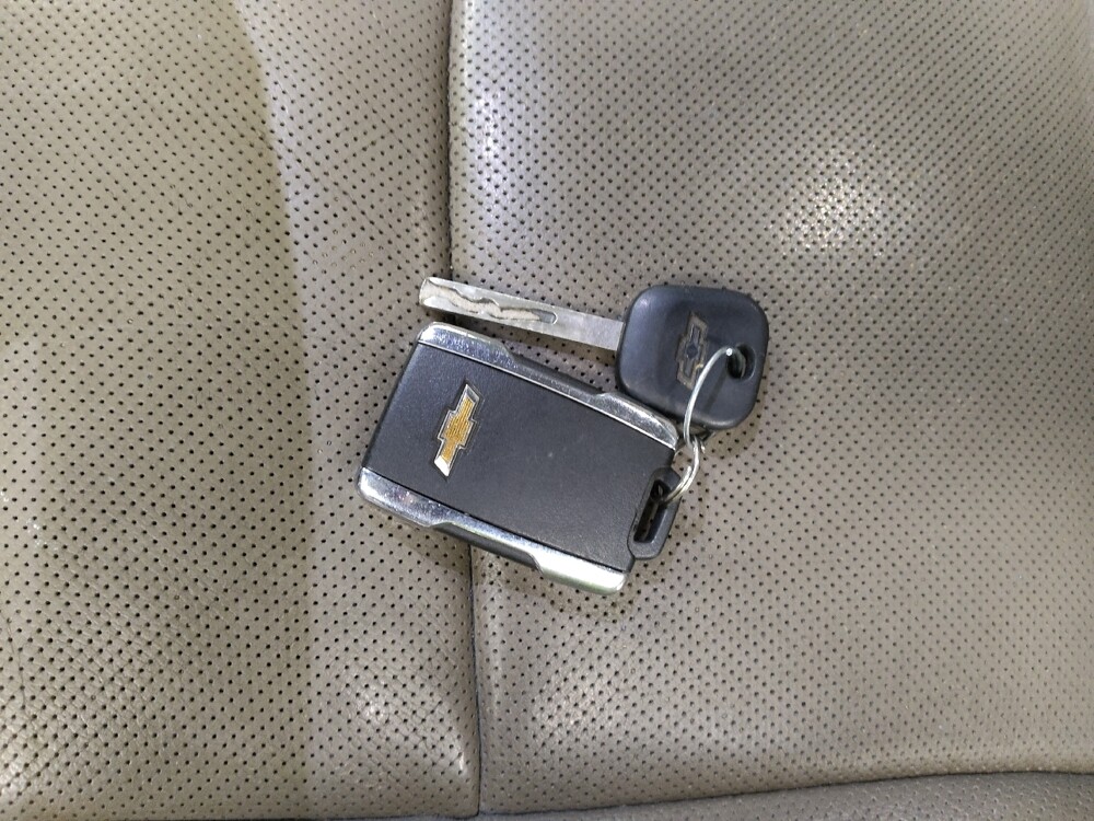 2018 Chevrolet Silverado 1500 in St. Louis, MO 63125 - 18132372 32