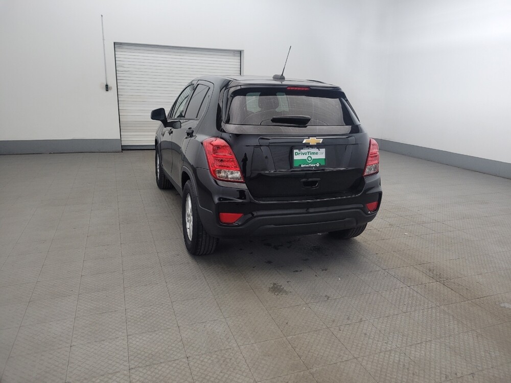 2020 Chevrolet Trax in Pittsburgh, PA 15237 - 18132376 6
