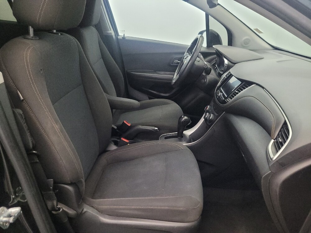 2020 Chevrolet Trax in Pittsburgh, PA 15237 - 18132376 21