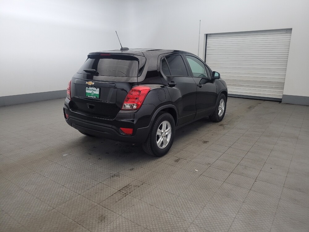 2020 Chevrolet Trax in Pittsburgh, PA 15237 - 18132376 9
