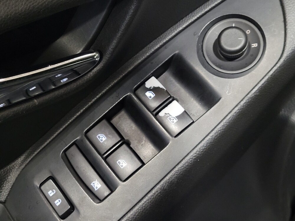 2020 Chevrolet Trax in Pittsburgh, PA 15237 - 18132376 27