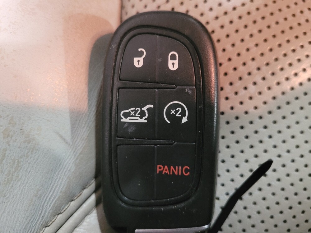 2019 Jeep Cherokee in Temple Hills, MD 20746 - 18132380 32