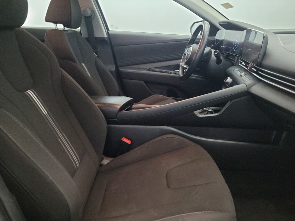 2023 Hyundai Elantra in Pittsburgh, PA 15237 - 18132386 21
