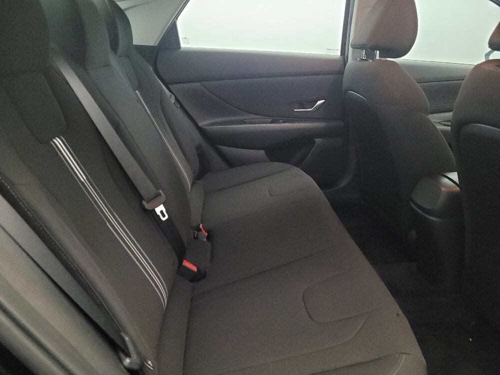 2023 Hyundai Elantra in Pittsburgh, PA 15237 - 18132386 19