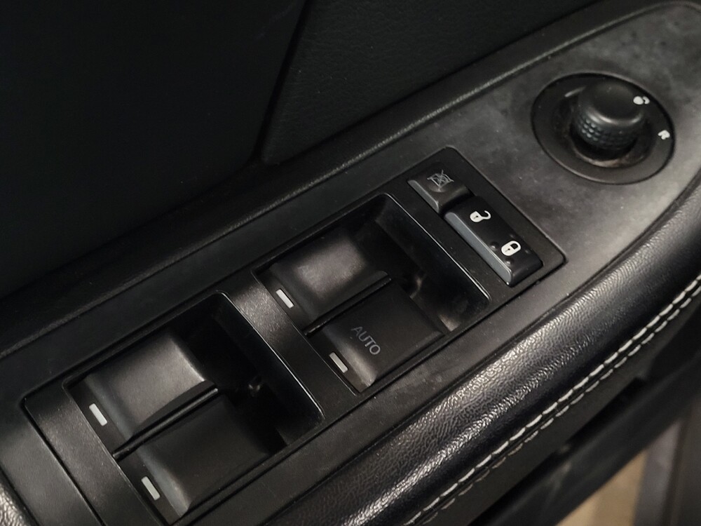 2014 Chrysler 200 in Pittsburgh, PA 15237 - 18132388 27